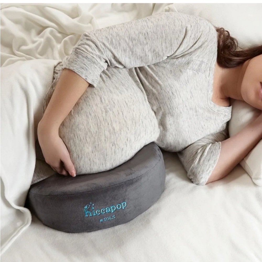 Hiccapop Gray Pregnancy Wedge Pillow